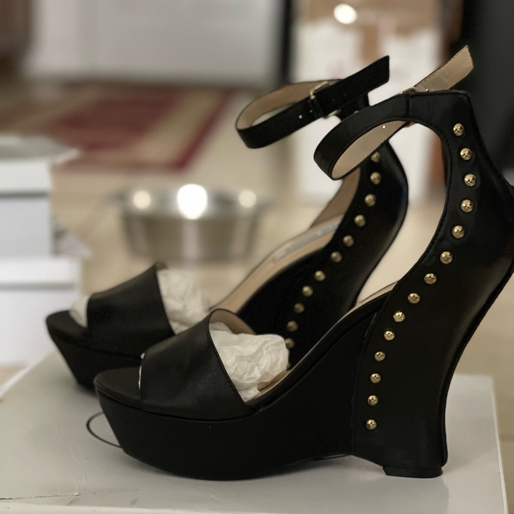 Steve Madden Skylur Wedges